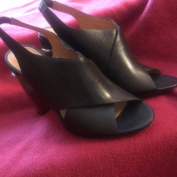 Calvin Klein black and gold trim open toe shoes - Picture 2 of 5
